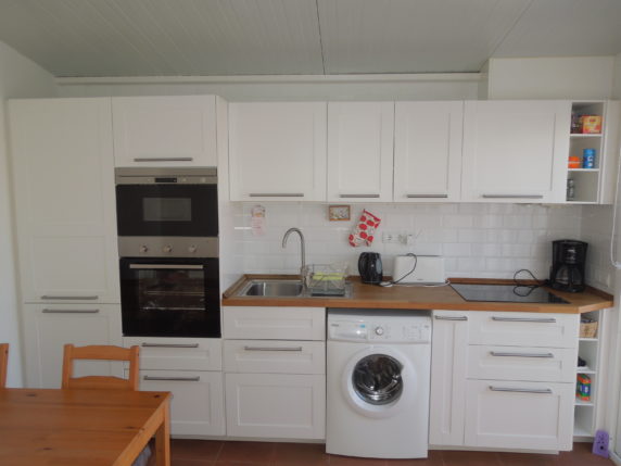 Image 7 of 8 - Cozy little guest house 300m from the beach