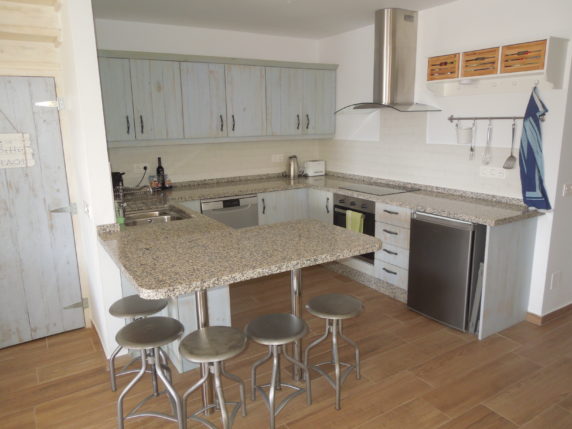 Image 9 of 19 - Beautiful triplex penthouse apartment a stone´s throw away from the beach