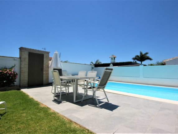 Image 3 of 22 - Beautiful semi-detached house within walking distance of the beach