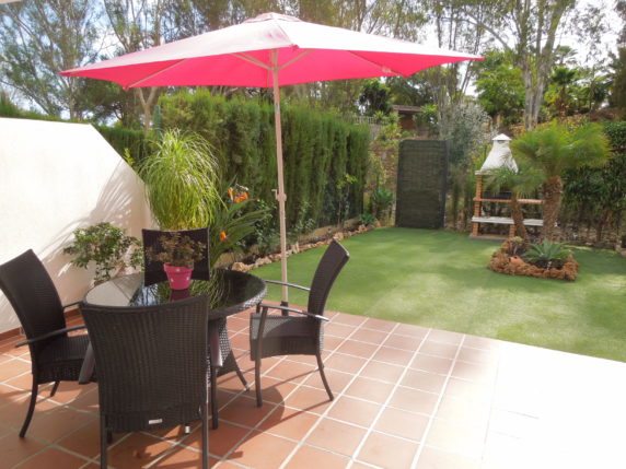 Image 4 of 15 - Lovely groundfloor apartment with private garden close to La Cala beach