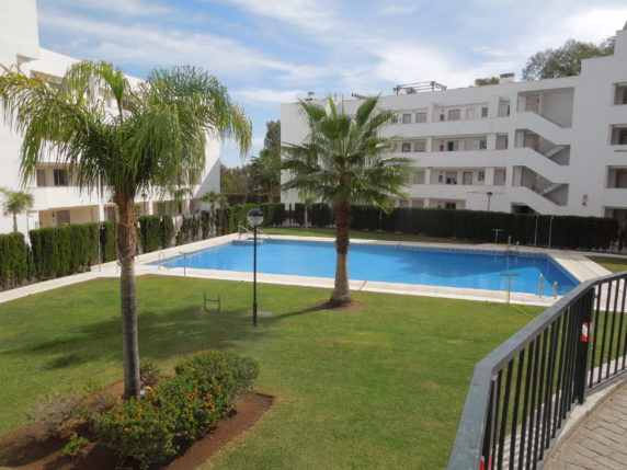 Image 1 of 15 - Lovely groundfloor apartment with private garden close to La Cala beach