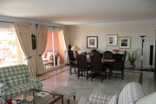 Image 4 of 8 - Luxurious duplex apartment in Monte Halcones