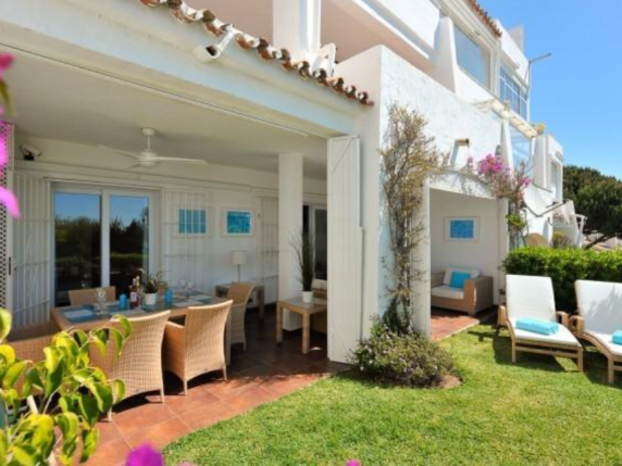 Bild 7 von 19 - Schönes Appartement mit privatem Garten und Meerblick