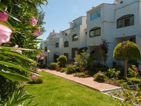 Bild 6 von 19 - Schönes Appartement mit privatem Garten und Meerblick