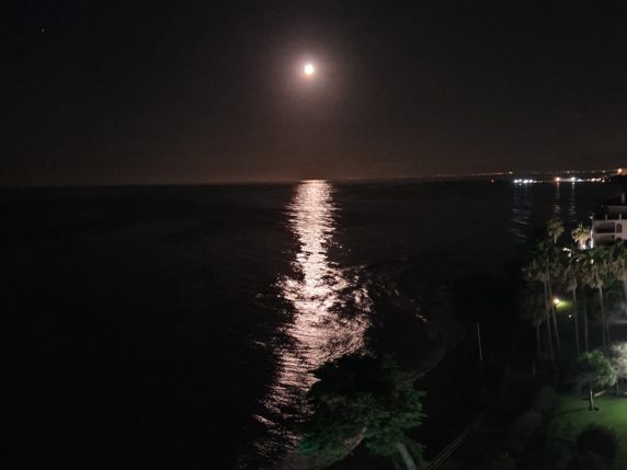 Imagen 16 de 16 - Ático moderno en primerísima línea de playa con vistas impresionantes
