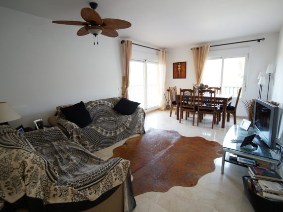 Bild 6 von 16 - Grosses Eck-Erdgeschoss Appartement mit 4 Pools