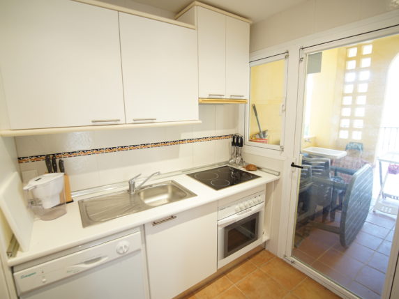 Bild 13 von 16 - Grosses Eck-Erdgeschoss Appartement mit 4 Pools