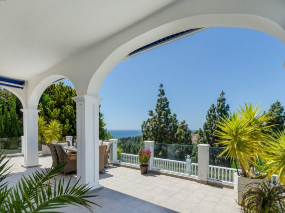 Imagen 9 de 38 - Impresionante villa en ubicación privilegiada  al lado del campo de golf muy cerca del centro de La Cala de Mijas