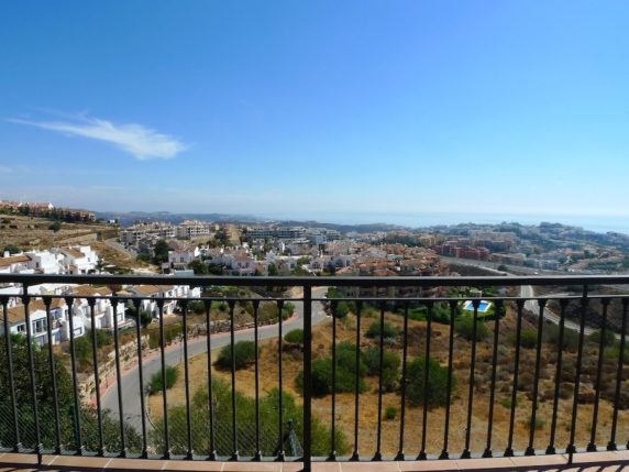 Imagen 5 de 21 - Lujosa villa semi pareada gastos y limipieza incluida! Con vistas panorámicas