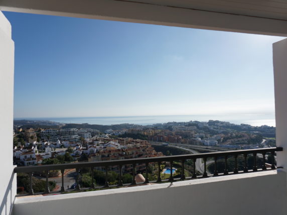 Image 20 of 21 - Luxurious semi-detached villa incl. bills and cleaner! With panoramic views