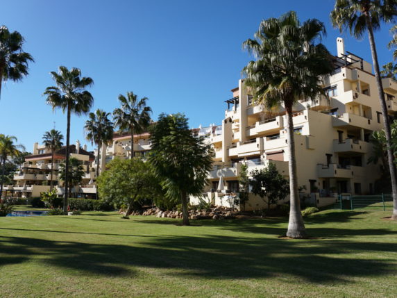 Imagen 3 de 20 - Amplio apartamento en la urbanización famosa Lomas de Marbella Club