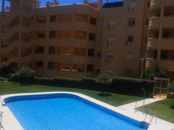 Image 1 of 14 - Great apartment incl. bills! Within walking distance to Cabopino port and beach