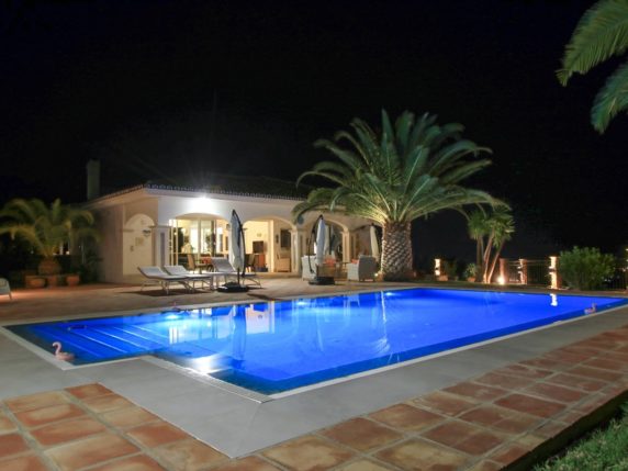 Image 38 of 38 - Impressive villa built to highest standards with panoramic views in Valtocado