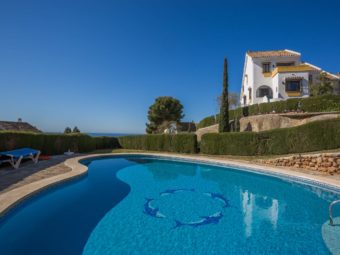 Imagen del inmueble V372: Preciosa casa adosada con estudio independiente y vistas impresionantes al mar cerca de todos los servicios 