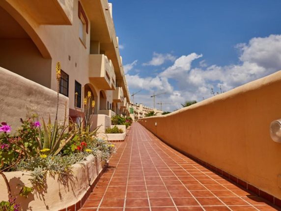 Bild 12 von 31 - Tolles Maisonette Penthaus mit wunderschönem Ausblick (Meer & Golfplatz) 600m vom Strand entfernt