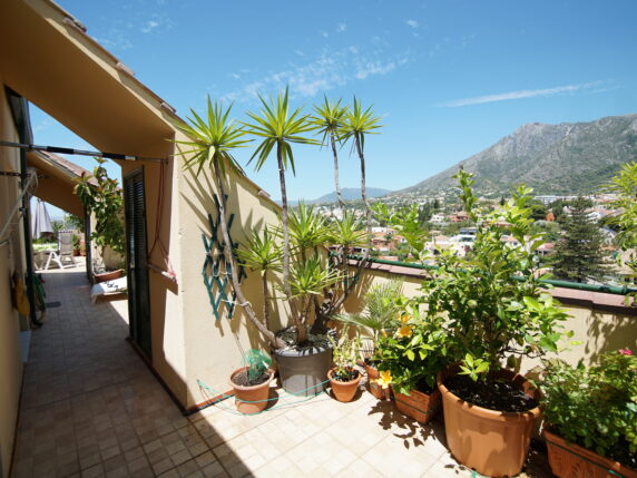 Image 8 of 23 - Stunning penthouse in the centre of Marbella with spacious terrace and lovely views