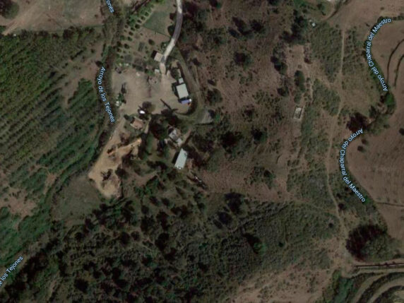 Image 2 of 3 - Large rustic land centrally located between La Cala de Mijas and La Cala Hills