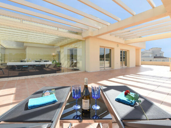 Image 9 of 21 - Luxurious corner penthouse with large terrace close to the beach and amenities