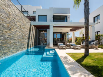 Image of property V352: Contemporary semi-detached villa with luxury fittings overlooking the Cabopino golf course towards the sea