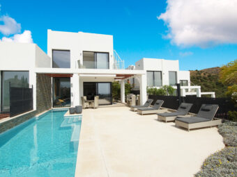 Immobilien Foto V350: Luxuriöse, moderne Villa in bester Lage mit vielen Ausstattungsmerkmalen und atemberaubender Aussicht