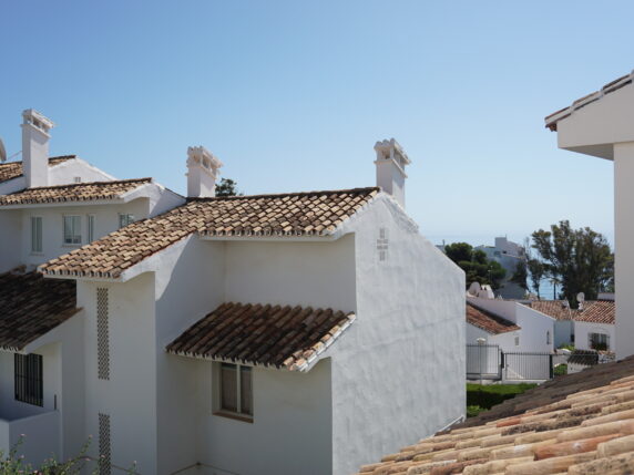 Image 6 of 15 - Great penthouse duplex apartment with large terrace within walking distance of the beach