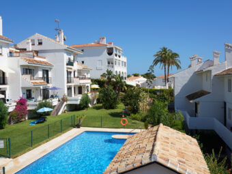 Image of property V353: Great penthouse duplex apartment with large terrace within walking distance of the beach