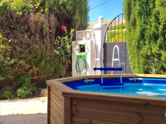 Image 2 of 21 - Detached villa within walking distance to beach and amenities wih a lot of potential - ideal for investors and families