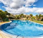 Zum vergrößern auf das Bild klickenLos-Flamencos-piscina2