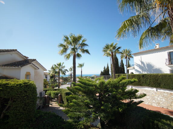 Image 4 of 21 - Charming detached villa within walking distance to all amenities