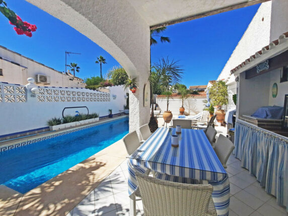 Image 4 of 50 - Detached villa within walking distance of the beach with heated pool