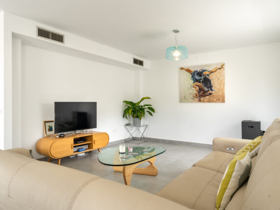 Imagen 22 de 40 - Impresionante villa totalmente modernizada a pocos minutos andando de la playa de La Cala