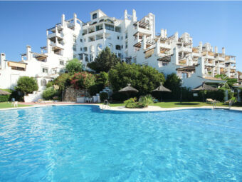 Imagen del inmueble V390: Apartamento con vistas panorámicas y piscina cubierta climatizada