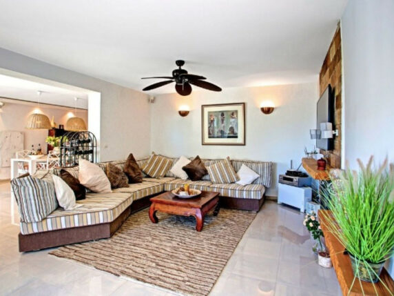 Image 65 of 69 - Impressive villa a stone's throw away from the beach with heated pool