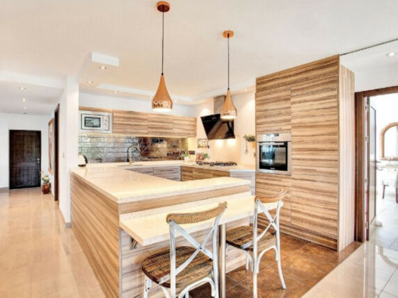 Image 59 of 69 - Impressive villa a stone's throw away from the beach with heated pool