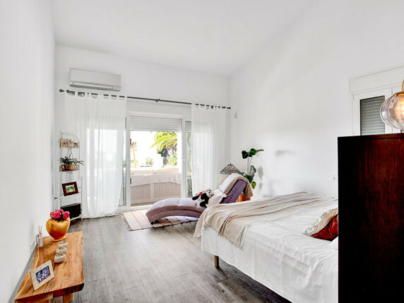 Image 56 of 69 - Impressive villa a stone's throw away from the beach with heated pool