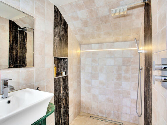 Image 41 of 69 - Impressive villa a stone's throw away from the beach with heated pool