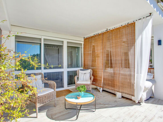 Image 63 of 69 - Impressive villa a stone's throw away from the beach with heated pool