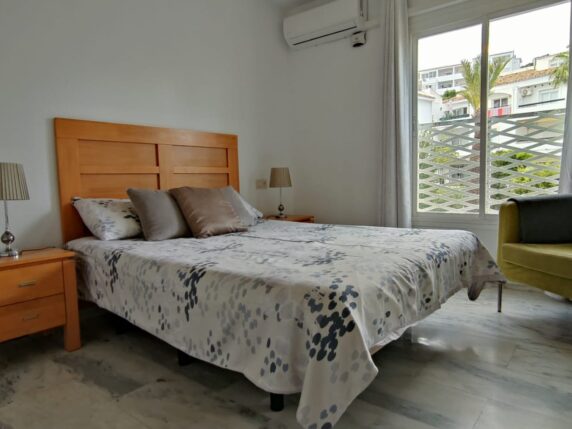 Imagen 7 de 15 - Precioso apartamento orientado al oeste a poca distancia de servicios con 3 piscinas comunitarias