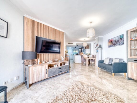 Bild 9 von 30 - Geräumige und komplett renovierte Wohnung im Erdgeschoss in Strandnähe 