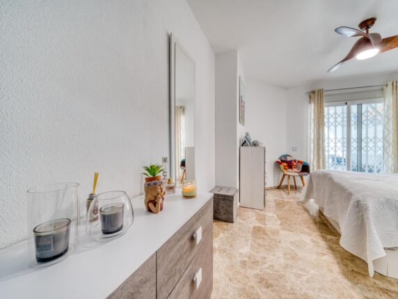 Bild 23 von 30 - Geräumige und komplett renovierte Wohnung im Erdgeschoss in Strandnähe 