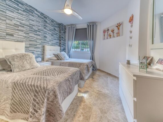 Bild 27 von 30 - Geräumige und komplett renovierte Wohnung im Erdgeschoss in Strandnähe 
