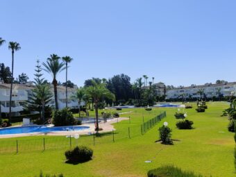 Imagen de la propiedad L176: Very spacious apartment in a beautiful community with 2 pools