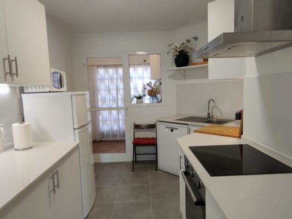 Image 14 of 19 - Very spacious apartment in a beautiful community with 2 pools