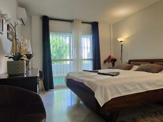 Image 9 of 19 - Very spacious apartment in a beautiful community with 2 pools