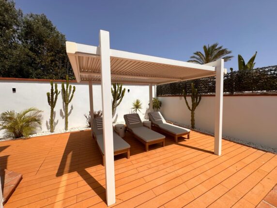 Image 17 of 45 - Fully renovated luxury villa just steps from the beach in Cabopino and Marbesa