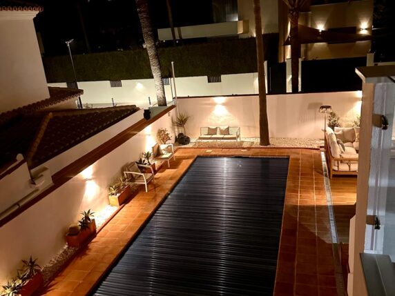 Image 27 of 45 - Fully renovated luxury villa just steps from the beach in Cabopino and Marbesa