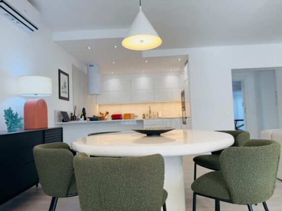 Image 34 of 45 - Fully renovated luxury villa just steps from the beach in Cabopino and Marbesa