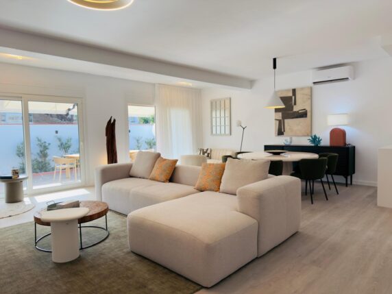 Image 33 of 45 - Fully renovated luxury villa just steps from the beach in Cabopino and Marbesa