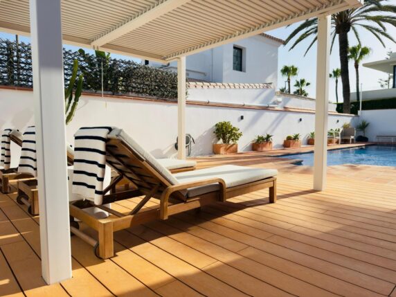 Image 22 of 45 - Fully renovated luxury villa just steps from the beach in Cabopino and Marbesa