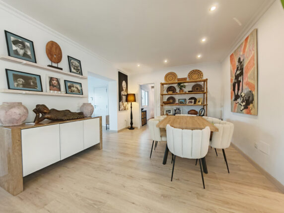 Imagen 13 de 29 - Impresionante villa contemporánea en ubicación céntrica